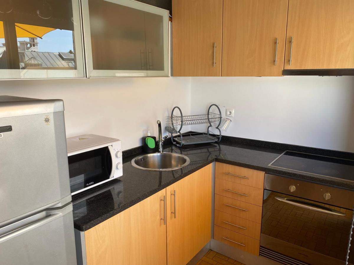 Apartamento Com Patio Na Rua Principal Da Cidade Порту Екстер'єр фото
