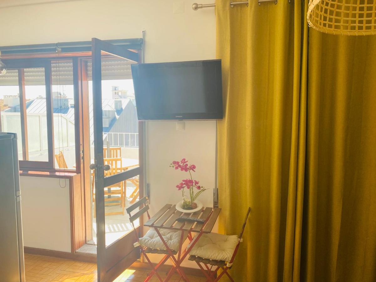 Apartamento Com Patio Na Rua Principal Da Cidade Порту Екстер'єр фото